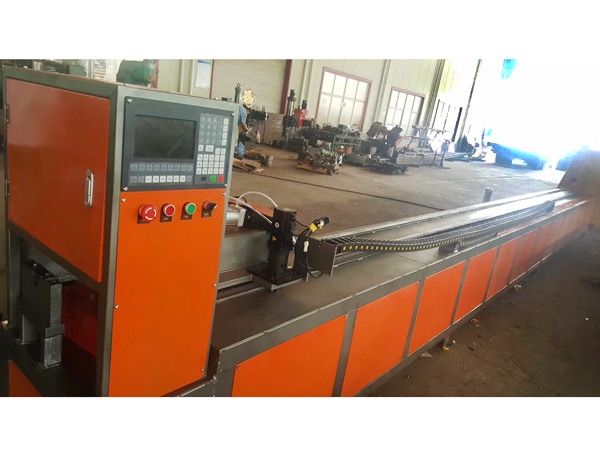 數(shù)控小導管沖孔機